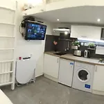 Studio Cosy Avec Mezzanine