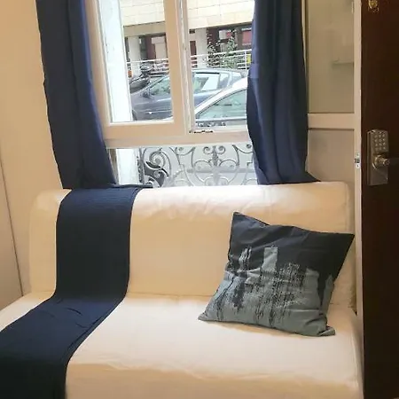 Studio Cosy Avec Mezzanine Apartment